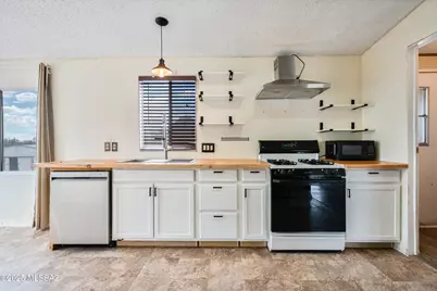 10730 W Mars Road, Tucson, AZ 85743 - Photo 17