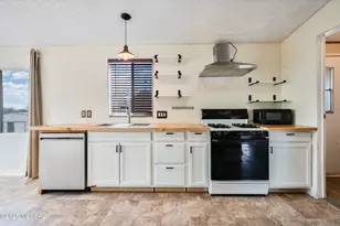 10730 W Mars Rd, Tucson, AZ 85743 - Photo 17