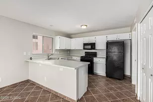 3615 W Mesa Ridge Trail, Tucson, AZ 85742 - Photo 17