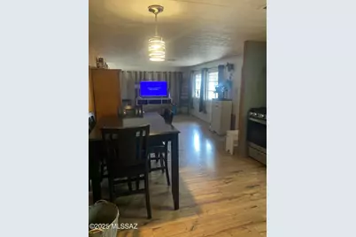 557 E Hillcrest Drive, Benson, AZ 85602 - Photo 5