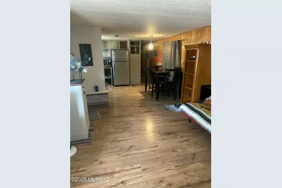 557 E Hillcrest Drive, Benson, AZ 85602 - Photo 3