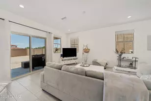 385 N Spring Flower Dr, Tucson, AZ 85748 - Photo 9