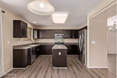 11251 W Harvester Drive, Marana, AZ 85653 - Photo 13