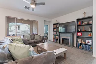 1190 Broken Hills Dr, Green Valley, AZ 85614 - Photo 5