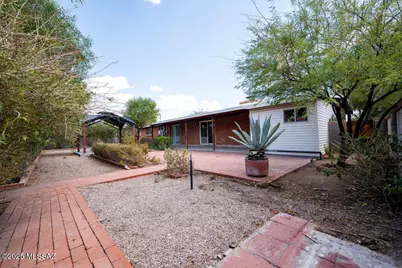 5221 E Hawthorne Place, Tucson, AZ 85711 - Photo 17