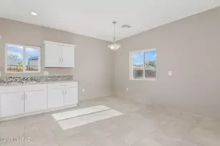 525 W President St, Tucson, AZ 85714 - Photo 17