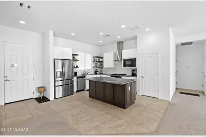 8015 S Galileo Lane, Tucson, AZ 85747 - Photo 5
