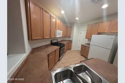 8445 N Avenida De La Bellota, Tucson, AZ 85742 - Photo 3