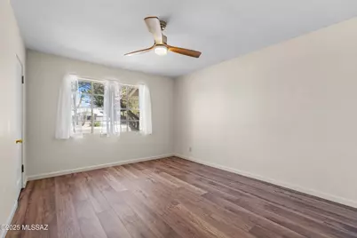 4858 E Cooper Street, Tucson, AZ 85711 - Photo 17