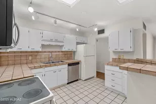 4858 E Cooper St, Tucson, AZ 85711 - Photo 3