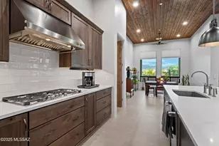 12360 N Carpas Wash Dr, Marana, AZ 85658 - Photo 17