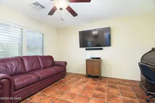 1329 N Sun Catcher Way, Green Valley, AZ 85614 - Photo 13