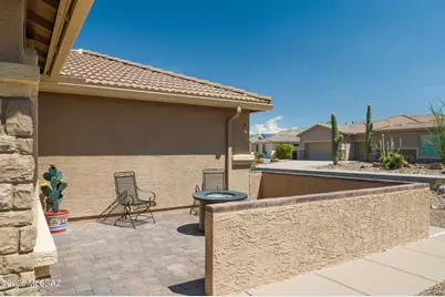 1329 N Sun Catcher Way, Green Valley, AZ 85614 - Photo 3