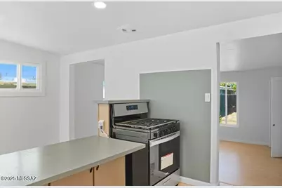 2120 E 33rd Street, Tucson, AZ 85713 - Photo 7