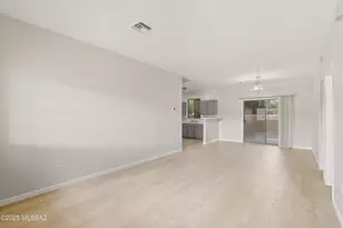 3816 S Calle Rambles, Green Valley, AZ 85614 - Photo 5