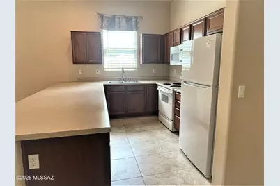 10369 E Roylstons Lane, Tucson, AZ 85747 - Photo 11