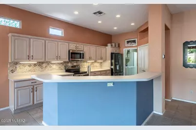 13712 N Holly Grape Drive, Marana, AZ 85658 - Photo 15