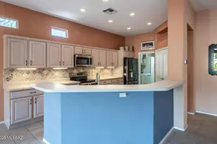 13712 N Holly Grape Dr, Marana, AZ 85658 - Photo 15