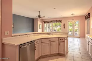 13712 N Holly Grape Dr, Marana, AZ 85658 - Photo 17