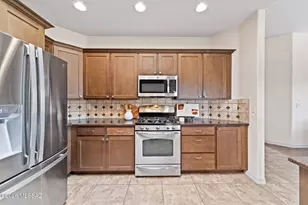 922 E Vault Mine Ct, Green Valley, AZ 85614 - Photo 15