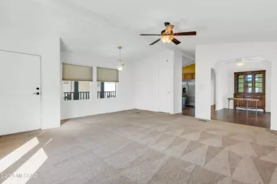 6171 S Foxhunt Drive, Tucson, AZ 85746 - Photo 9