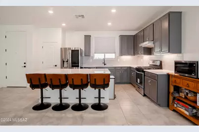 8757 E Pebble Stone Lane, Tucson, AZ 85730 - Photo 11