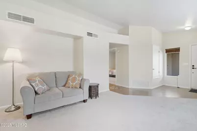 9506 N Albatross Drive, Tucson, AZ 85742 - Photo 11