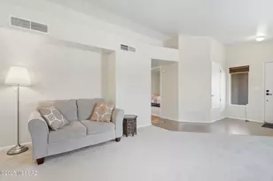 9506 N Albatross Dr, Tucson, AZ 85742 - Photo 11