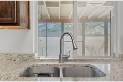 9506 N Albatross Drive, Tucson, AZ 85742 - Photo 15