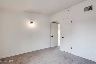 1220 W Fresno Street, Tucson, AZ 85745 - Photo 17