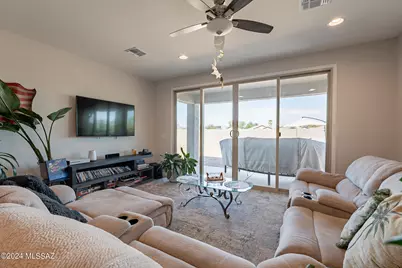 21372 E Charmaine Road, Red Rock, AZ 85145 - Photo 5