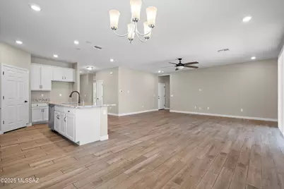 9847 N Fulbrook Way, Marana, AZ 85653 - Photo 11