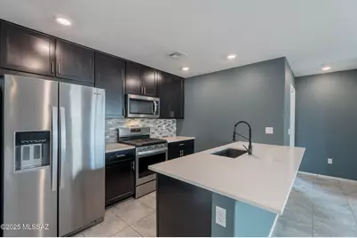 8042 S Golden Bell Drive, Tucson, AZ 85747 - Photo 17