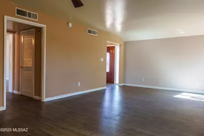 6538 E Calle Dened, Tucson, AZ 85710 - Photo 11
