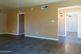 6538 E Calle Dened, Tucson, AZ 85710 - Photo 7
