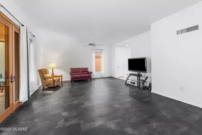 1629 E Broken Bow Way, Oro Valley, AZ 85755 - Photo 9