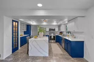 8502 E Amethyst Ln, Tucson, AZ 85750 - Photo 9