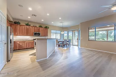 991 W Calle Artistica, Green Valley, AZ 85614 - Photo 11