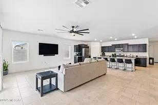 342 W Aberdeen St, Vail, AZ 85641 - Photo 9