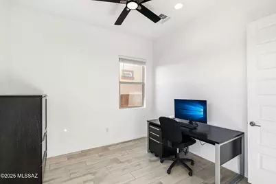12766 E Prairie Aster Lane, Tucson, AZ 85747 - Photo 31