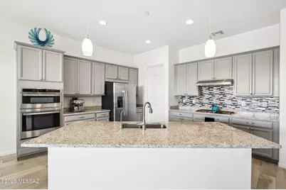 12766 E Prairie Aster Lane, Tucson, AZ 85747 - Photo 13