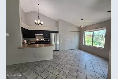 2776 W Carnation Place, Tucson, AZ 85745 - Photo 5