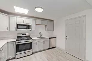 243 E Waverly St, Tucson, AZ 85705 - Photo 15