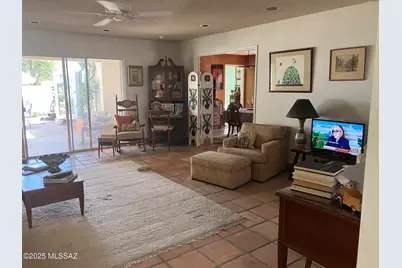 8000 N Casas Place, Tucson, AZ 85742 - Photo 7