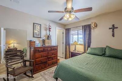 2599 E Windsor Castle Lane, Tucson, AZ 85706 - Photo 15
