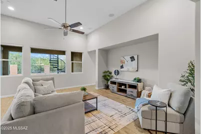 14224 N Silverleaf Lane, Marana, AZ 85658 - Photo 11