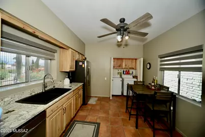 1360 W Camino Alicante, Green Valley, AZ 85622 - Photo 7