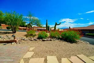 1360 W Camino Alicante, Green Valley, AZ 85622 - Photo 31
