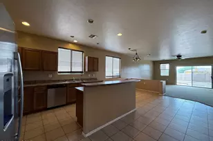 1569 W Cottonwood Blfs Dr, Benson, AZ 85602 - Photo 7