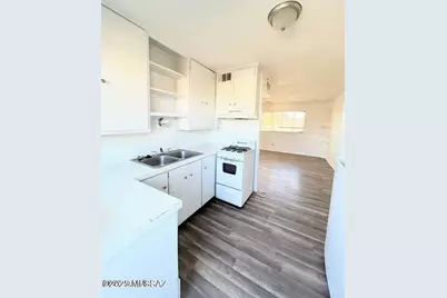 2528 Fontana N, Tucson, AZ 85705 - Photo 9